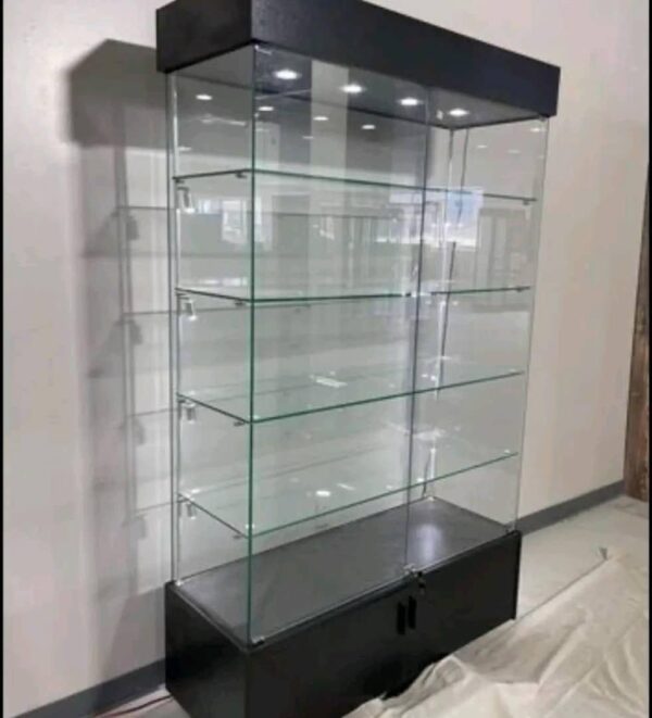 GLASS DISPLAY Color: Black, White